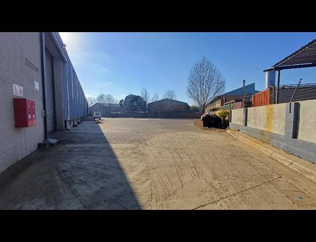 INDUSTRIAL PROPERTY TO RENT IN HENNOPSPARK
